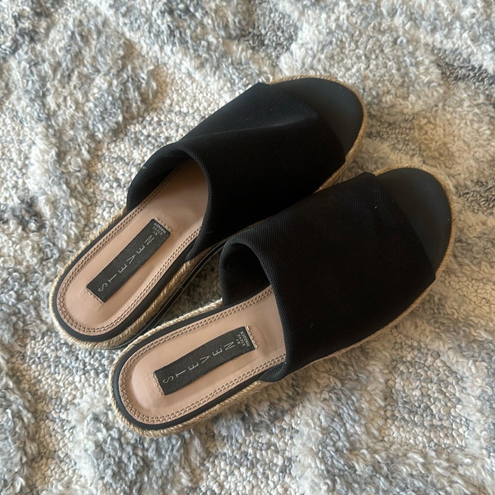 Steven madden platform sandals